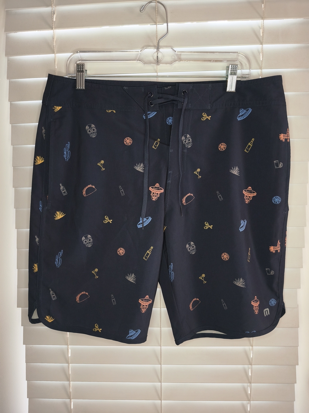 TravisMathew Sunset Mojito Boardshorts Men 34 NWT Blue Skull Tequila Swim Trunks
